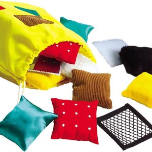 Carrés de textures Montessori : outil d&rsquo;éveil sensoriel pour bébé et enfant