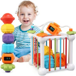 Cube de manipulation Montessori : le jouet d&rsquo;éveil idéal pour bébé