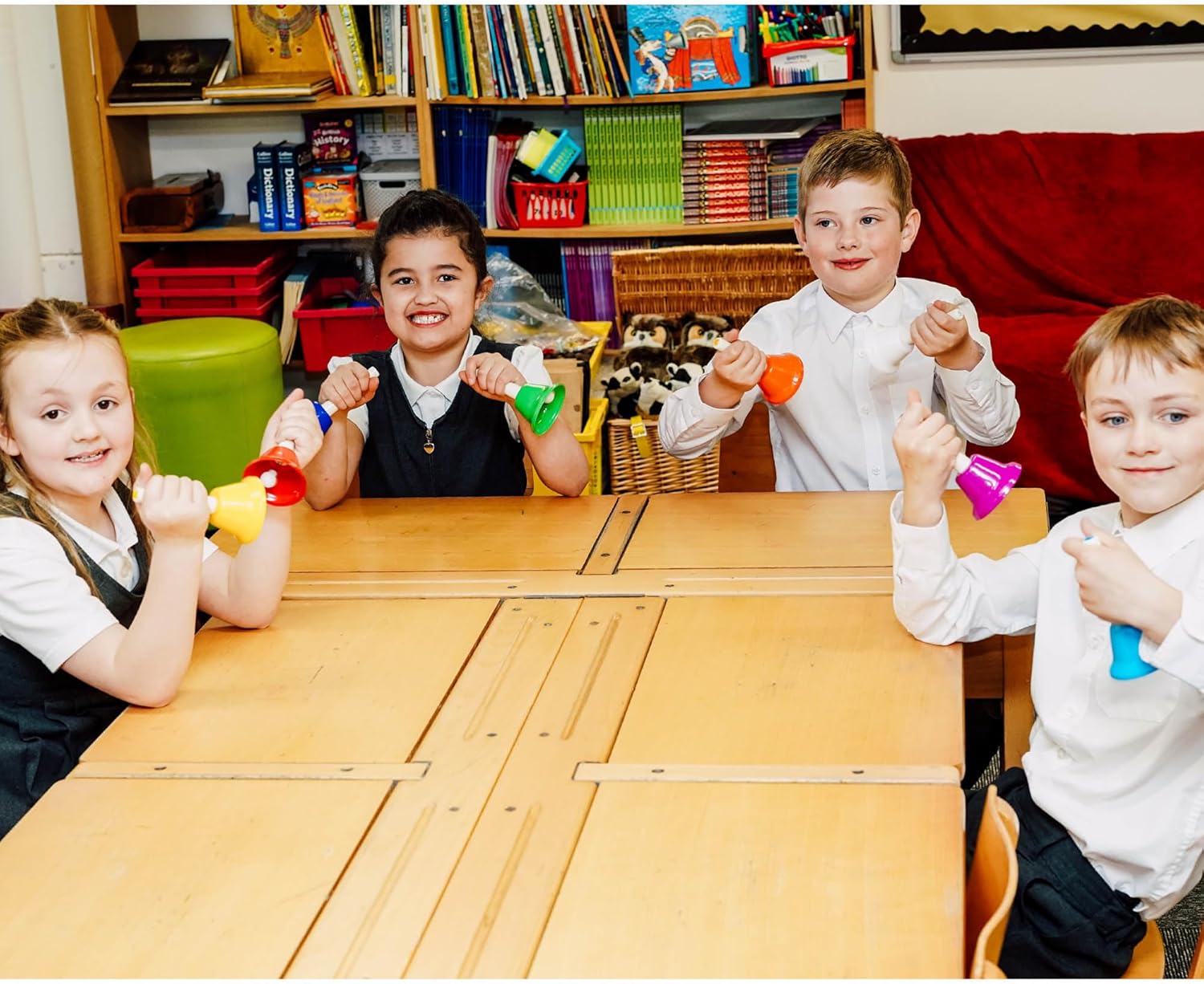 Lot de 8 cloches à main diatoniques en métal coloré – Image 4