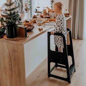 Tour d’observation Montessori réglable en noir pour apprentissage en cuisine